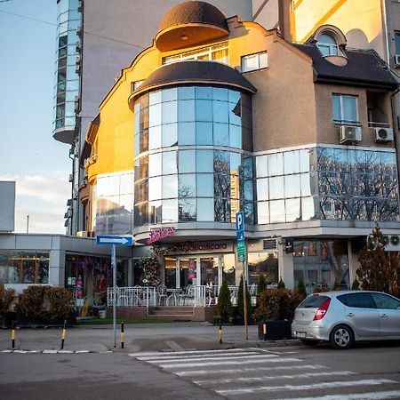 Garni Hotel Lotos Ni Εξωτερικό φωτογραφία
