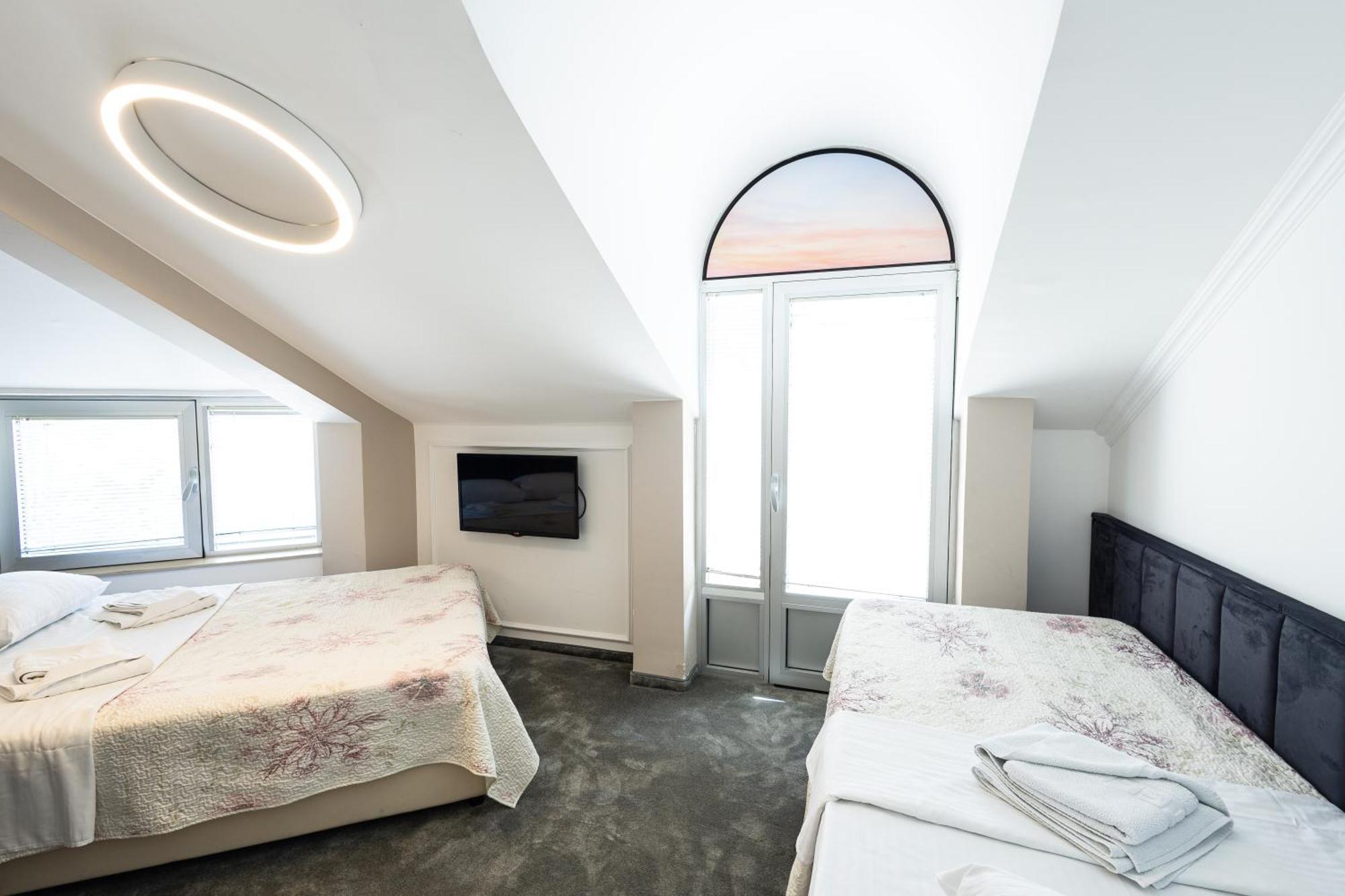 Garni Hotel Lotos Ni Εξωτερικό φωτογραφία