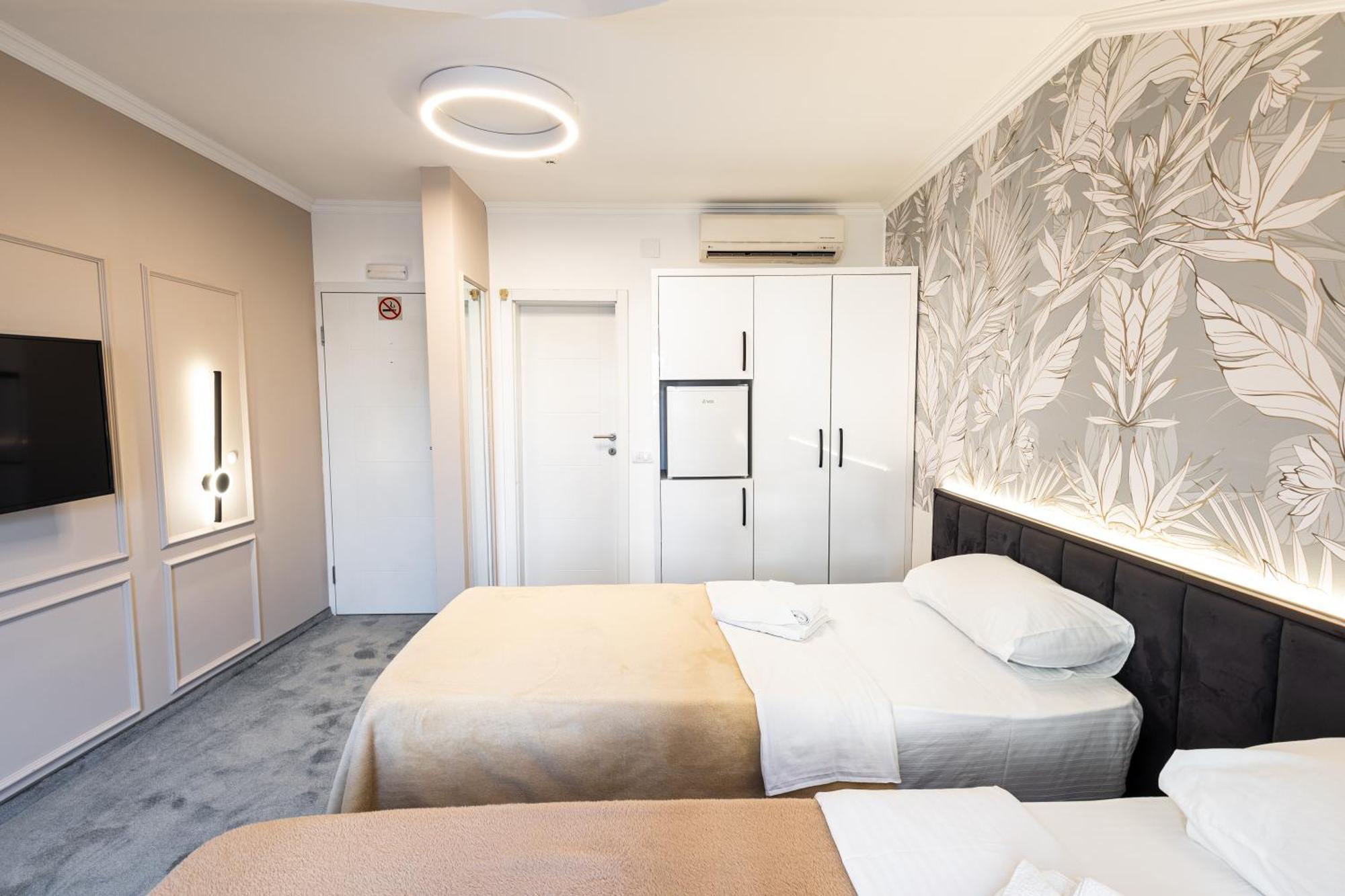 Garni Hotel Lotos Ni Εξωτερικό φωτογραφία