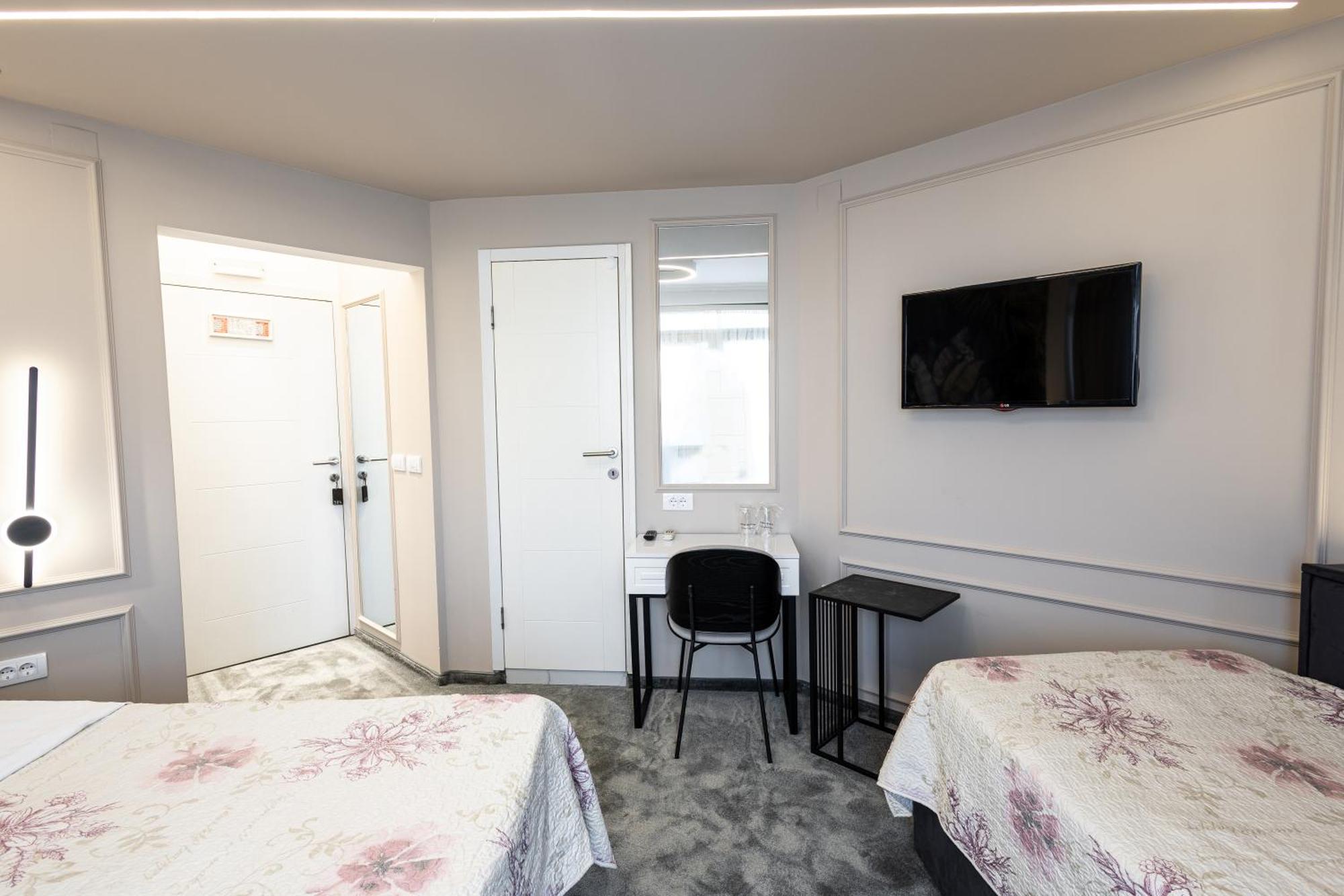 Garni Hotel Lotos Ni Εξωτερικό φωτογραφία